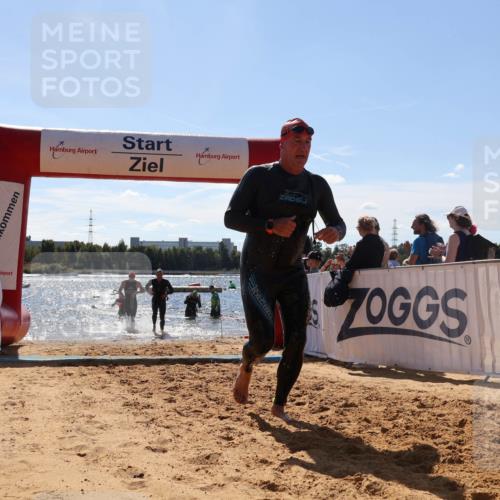 07.09.2025 - 19. Norderstedt Triathlon Luisa Fischer http://msf.ph/oto/8757350 07.09.2025 13:32:59 Schwimmen 400, 989, 992, 1027 meine-sportfotos.de