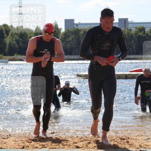 07.09.2025 - 19. Norderstedt Triathlon Luisa Fischer http://msf.ph/oto/8757354 07.09.2025 13:33:03 Schwimmen 400, 989, 992, 1027, 1438 meine-sportfotos.de