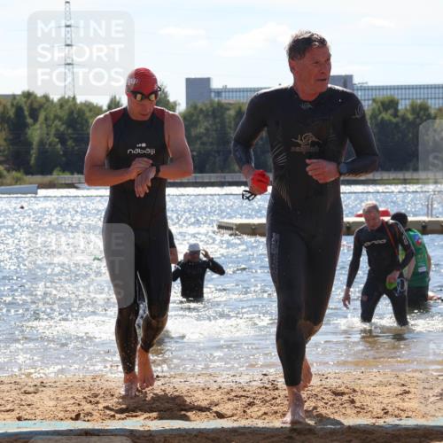 07.09.2025 - 19. Norderstedt Triathlon Luisa Fischer http://msf.ph/oto/8757360 07.09.2025 13:33:03 Schwimmen 400, 989, 992, 1027, 1438 meine-sportfotos.de
