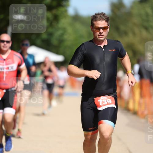 07.09.2025 - 19. Norderstedt Triathlon Michael Strokosch http://msf.ph/oto/8757382 07.09.2025 12:50:58 Laufen 140, 739, 851, 1224 meine-sportfotos.de