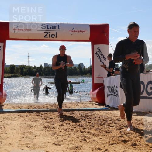 07.09.2025 - 19. Norderstedt Triathlon Luisa Fischer http://msf.ph/oto/8757385 07.09.2025 13:33:05 Schwimmen 400, 989, 992, 1027, 1438 meine-sportfotos.de