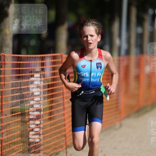 07.09.2025 - 19. Norderstedt Triathlon Michael Strokosch http://msf.ph/oto/8757404 07.09.2025 11:02:46 Laufen 56, 66 meine-sportfotos.de
