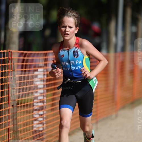 07.09.2025 - 19. Norderstedt Triathlon Michael Strokosch http://msf.ph/oto/8757418 07.09.2025 11:02:46 Laufen 56, 66 meine-sportfotos.de