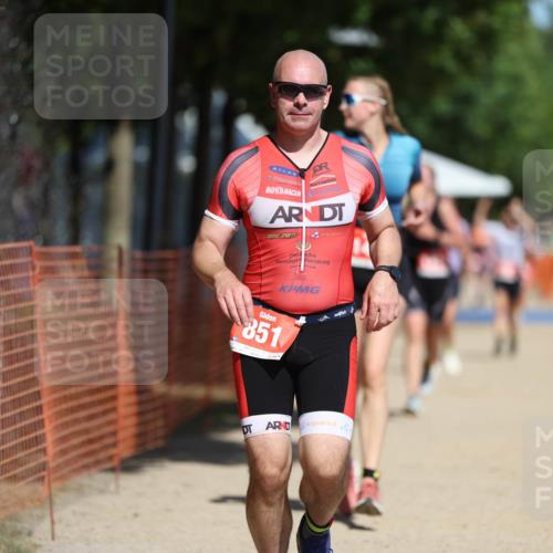 07.09.2025 - 19. Norderstedt Triathlon Michael Strokosch http://msf.ph/oto/8757421 07.09.2025 12:50:59 Laufen 140, 739, 851, 1224 meine-sportfotos.de