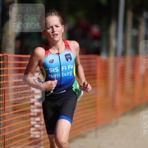 07.09.2025 - 19. Norderstedt Triathlon Michael Strokosch http://msf.ph/oto/8757426 07.09.2025 11:02:47 Laufen 56, 66 meine-sportfotos.de