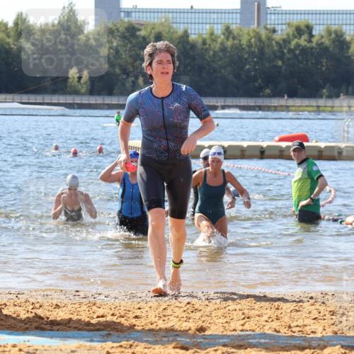 07.09.2025 - 19. Norderstedt Triathlon Luisa Fischer http://msf.ph/oto/8757428 07.09.2025 11:47:27 Schwimmen 189, 243, 701, 1243, 1338 meine-sportfotos.de