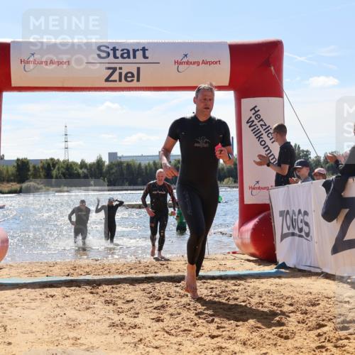 07.09.2025 - 19. Norderstedt Triathlon Luisa Fischer http://msf.ph/oto/8757433 07.09.2025 13:33:09 Schwimmen 400, 908, 989, 1020, 1027, 1438 meine-sportfotos.de
