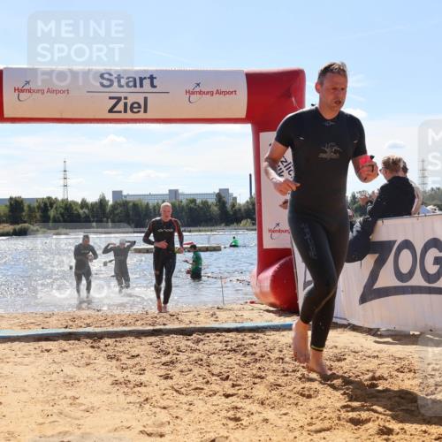 07.09.2025 - 19. Norderstedt Triathlon Luisa Fischer http://msf.ph/oto/8757442 07.09.2025 13:33:10 Schwimmen 908, 989, 990, 1020, 1027, 1438 meine-sportfotos.de