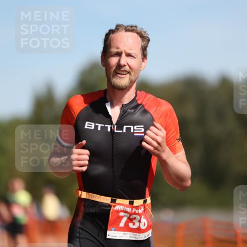 07.09.2025 - 19. Norderstedt Triathlon Michael Strokosch http://msf.ph/oto/8757457 07.09.2025 12:04:33 Laufen 138, 303, 736, 819 meine-sportfotos.de