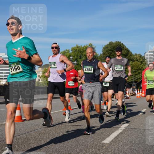 07.09.2025 - BARMER Alsterlauf Yannick Fuchs http://msf.ph/oto/8757478 07.09.2025 09:38:50 Laufen 3160, 3874, 2258, 6229, 8411, 2935, 4224, 2078 meine-sportfotos.de