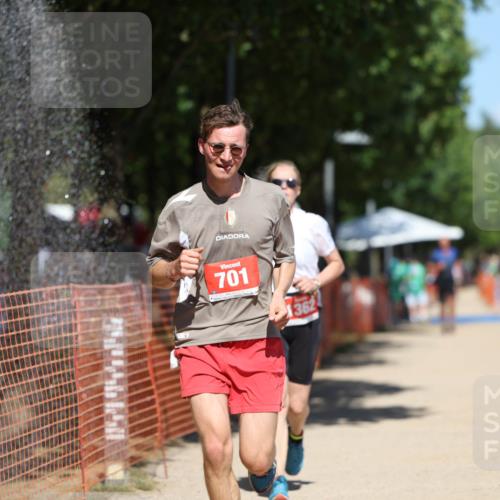07.09.2025 - 19. Norderstedt Triathlon Michael Strokosch http://msf.ph/oto/8757494 07.09.2025 13:13:11 Laufen 701, 1362 meine-sportfotos.de