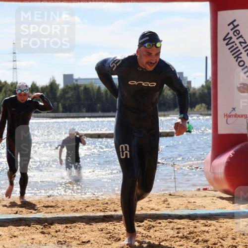 07.09.2025 - 19. Norderstedt Triathlon Luisa Fischer http://msf.ph/oto/8757507 07.09.2025 13:33:15 Schwimmen 863, 908, 989, 990, 1020, 1027, 1438 meine-sportfotos.de