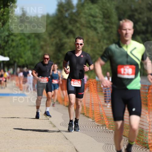 07.09.2025 - 19. Norderstedt Triathlon Michael Strokosch http://msf.ph/oto/8757592 07.09.2025 12:04:39 Laufen 138, 252, 1357 meine-sportfotos.de