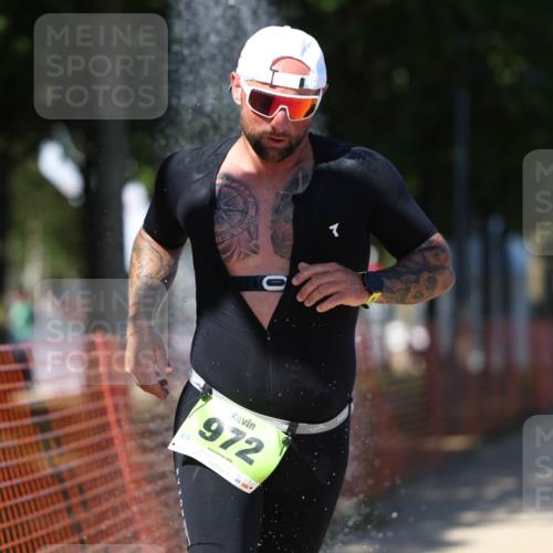 07.09.2025 - 19. Norderstedt Triathlon Michael Strokosch http://msf.ph/oto/8757613 07.09.2025 14:55:32 Laufen 972 meine-sportfotos.de