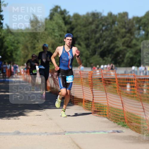 07.09.2025 - 19. Norderstedt Triathlon Michael Strokosch http://msf.ph/oto/8757631 07.09.2025 14:55:40 Laufen 392, 876 meine-sportfotos.de