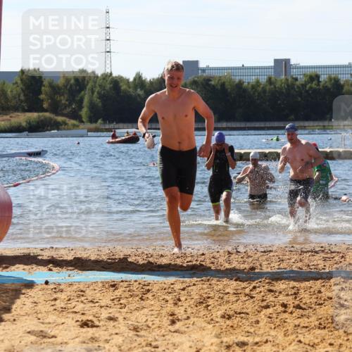 07.09.2025 - 19. Norderstedt Triathlon Luisa Fischer http://msf.ph/oto/8757633 07.09.2025 11:47:44 Schwimmen 239, 1243, 1277, 1311, 1331, 1339, 1369, 1392, 1398 meine-sportfotos.de