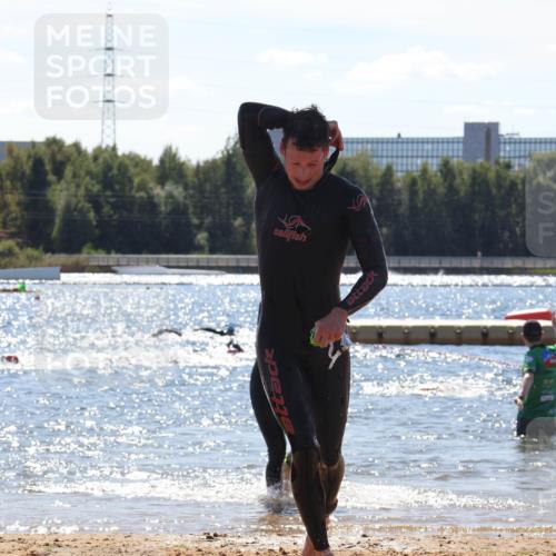 07.09.2025 - 19. Norderstedt Triathlon Luisa Fischer http://msf.ph/oto/8757641 07.09.2025 13:33:38 Schwimmen 879, 964, 1014, 1406 meine-sportfotos.de