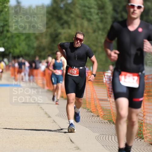 07.09.2025 - 19. Norderstedt Triathlon Michael Strokosch http://msf.ph/oto/8757711 07.09.2025 12:04:43 Laufen 138, 252, 1357 meine-sportfotos.de