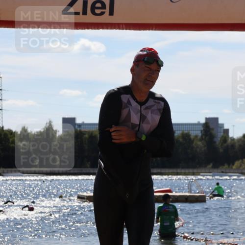 07.09.2025 - 19. Norderstedt Triathlon Luisa Fischer http://msf.ph/oto/8757720 07.09.2025 13:33:45 Schwimmen 964, 1014, 1406 meine-sportfotos.de