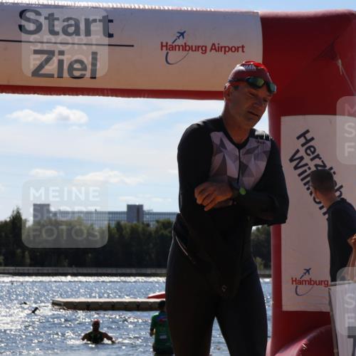 07.09.2025 - 19. Norderstedt Triathlon Luisa Fischer http://msf.ph/oto/8757730 07.09.2025 13:33:46 Schwimmen 964, 1014, 1406 meine-sportfotos.de