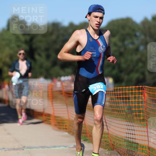 07.09.2025 - 19. Norderstedt Triathlon Michael Strokosch http://msf.ph/oto/8757731 07.09.2025 14:55:42 Laufen 392, 876, 1026 meine-sportfotos.de