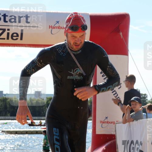 07.09.2025 - 19. Norderstedt Triathlon Luisa Fischer http://msf.ph/oto/8757749 07.09.2025 13:34:15 Schwimmen 393, 959, 973, 1029 meine-sportfotos.de