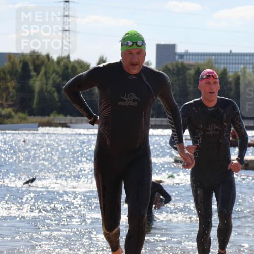07.09.2025 - 19. Norderstedt Triathlon Luisa Fischer http://msf.ph/oto/8757765 07.09.2025 13:34:18 Schwimmen 393, 959, 973, 1029 meine-sportfotos.de