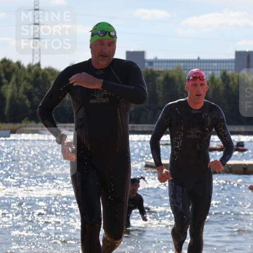 07.09.2025 - 19. Norderstedt Triathlon Luisa Fischer http://msf.ph/oto/8757769 07.09.2025 13:34:19 Schwimmen 393, 959, 973, 1029 meine-sportfotos.de