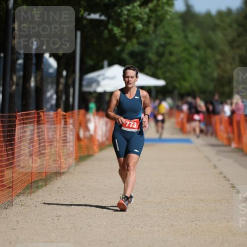 07.09.2025 - 19. Norderstedt Triathlon Michael Strokosch http://msf.ph/oto/8757782 07.09.2025 12:04:48 Laufen 252, 773, 1357 meine-sportfotos.de