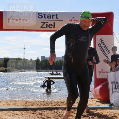 07.09.2025 - 19. Norderstedt Triathlon Luisa Fischer http://msf.ph/oto/8757806 07.09.2025 13:34:21 Schwimmen 393, 959, 973, 1029 meine-sportfotos.de