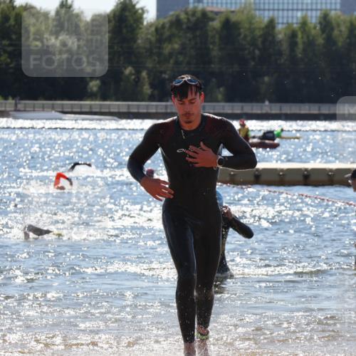 07.09.2025 - 19. Norderstedt Triathlon Luisa Fischer http://msf.ph/oto/8757817 07.09.2025 13:34:25 Schwimmen 393, 959, 973, 1029, 1465 meine-sportfotos.de