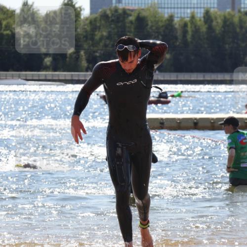 07.09.2025 - 19. Norderstedt Triathlon Luisa Fischer http://msf.ph/oto/8757827 07.09.2025 13:34:26 Schwimmen 393, 959, 973, 1029, 1465 meine-sportfotos.de