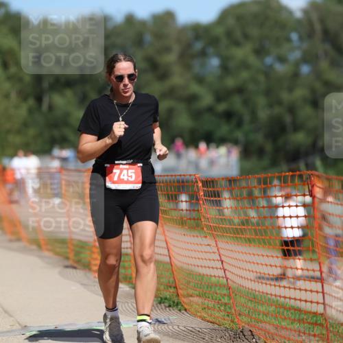 07.09.2025 - 19. Norderstedt Triathlon Michael Strokosch http://msf.ph/oto/8757829 07.09.2025 13:13:34 Laufen 302, 745, 1326 meine-sportfotos.de