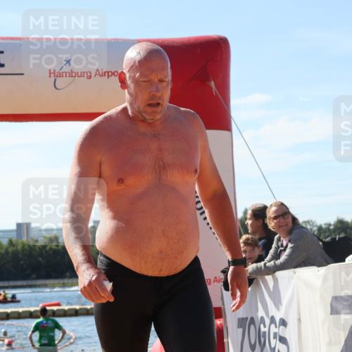 07.09.2025 - 19. Norderstedt Triathlon Luisa Fischer http://msf.ph/oto/8757836 07.09.2025 11:48:15 Schwimmen 227, 260, 1397 meine-sportfotos.de