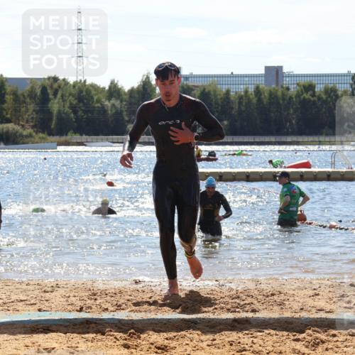 07.09.2025 - 19. Norderstedt Triathlon Luisa Fischer http://msf.ph/oto/8757846 07.09.2025 13:34:27 Schwimmen 393, 973, 1029, 1465 meine-sportfotos.de