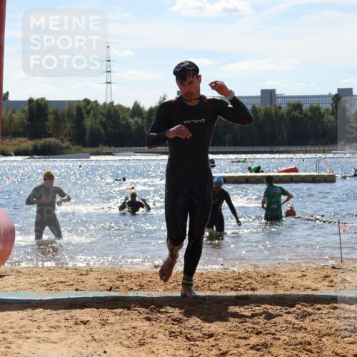 07.09.2025 - 19. Norderstedt Triathlon Luisa Fischer http://msf.ph/oto/8757859 07.09.2025 13:34:28 Schwimmen 393, 973, 1029, 1465 meine-sportfotos.de