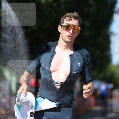07.09.2025 - 19. Norderstedt Triathlon Michael Strokosch http://msf.ph/oto/8757874 07.09.2025 14:55:46 Laufen 392, 876, 1009, 1026 meine-sportfotos.de