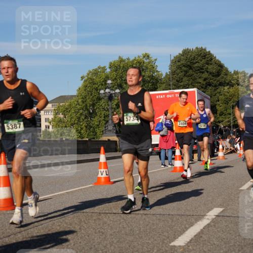 07.09.2025 - BARMER Alsterlauf Yannick Fuchs http://msf.ph/oto/8757892 07.09.2025 09:38:58 Laufen 5387, 5734, 2404, 8236, 5184 meine-sportfotos.de