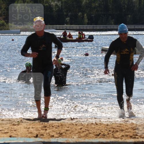 07.09.2025 - 19. Norderstedt Triathlon Luisa Fischer http://msf.ph/oto/8757903 07.09.2025 13:34:33 Schwimmen 369, 963, 973, 1465 meine-sportfotos.de