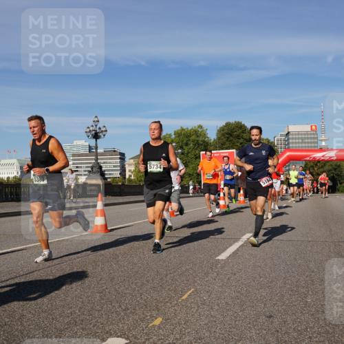 07.09.2025 - BARMER Alsterlauf Yannick Fuchs http://msf.ph/oto/8757912 07.09.2025 09:38:59 Laufen 5387, 5734, 2404, 5184 meine-sportfotos.de