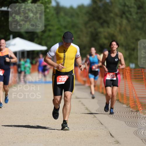 07.09.2025 - 19. Norderstedt Triathlon Michael Strokosch http://msf.ph/oto/8757934 07.09.2025 12:05:09 Laufen 795, 833, 1333 meine-sportfotos.de