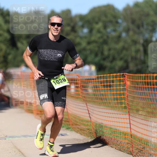 07.09.2025 - 19. Norderstedt Triathlon Michael Strokosch http://msf.ph/oto/8757941 07.09.2025 14:55:49 Laufen 876, 1009, 1026 meine-sportfotos.de