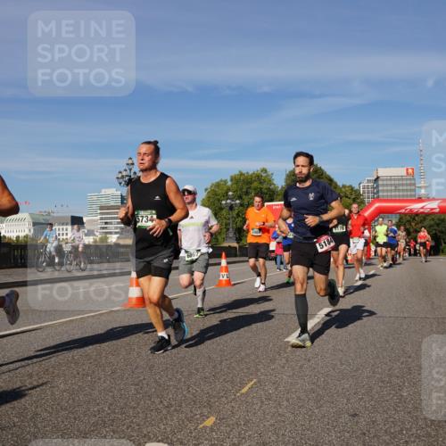 07.09.2025 - BARMER Alsterlauf Yannick Fuchs http://msf.ph/oto/8757943 07.09.2025 09:38:59 Laufen 5387, 5734, 2404, 6067, 5184, 5178 meine-sportfotos.de