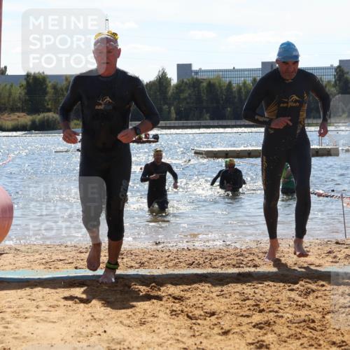 07.09.2025 - 19. Norderstedt Triathlon Luisa Fischer http://msf.ph/oto/8757960 07.09.2025 13:34:37 Schwimmen 369, 963, 991, 1465 meine-sportfotos.de