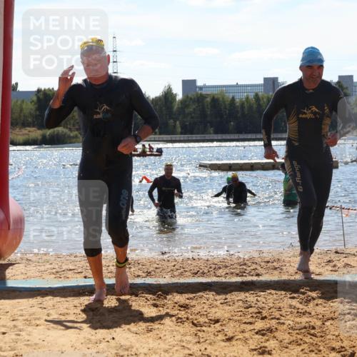 07.09.2025 - 19. Norderstedt Triathlon Luisa Fischer http://msf.ph/oto/8757970 07.09.2025 13:34:37 Schwimmen 369, 963, 991, 1465 meine-sportfotos.de