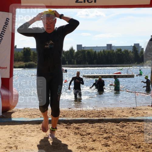 07.09.2025 - 19. Norderstedt Triathlon Luisa Fischer http://msf.ph/oto/8757984 07.09.2025 13:34:38 Schwimmen 369, 963, 991, 1465 meine-sportfotos.de