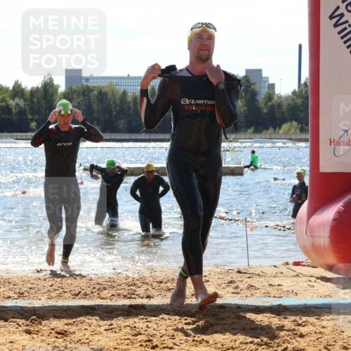 07.09.2025 - 19. Norderstedt Triathlon Luisa Fischer http://msf.ph/oto/8757992 07.09.2025 13:34:43 Schwimmen 369, 877, 963, 991 meine-sportfotos.de