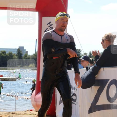 07.09.2025 - 19. Norderstedt Triathlon Luisa Fischer http://msf.ph/oto/8758006 07.09.2025 13:34:44 Schwimmen 369, 877, 963, 991, 1469 meine-sportfotos.de