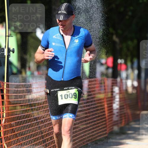 07.09.2025 - 19. Norderstedt Triathlon Michael Strokosch http://msf.ph/oto/8758044 07.09.2025 14:55:54 Laufen 863, 1009 meine-sportfotos.de