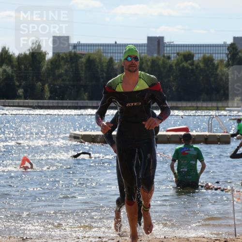 07.09.2025 - 19. Norderstedt Triathlon Luisa Fischer http://msf.ph/oto/8758050 07.09.2025 13:34:49 Schwimmen 369, 877, 963, 991, 1031, 1469 meine-sportfotos.de